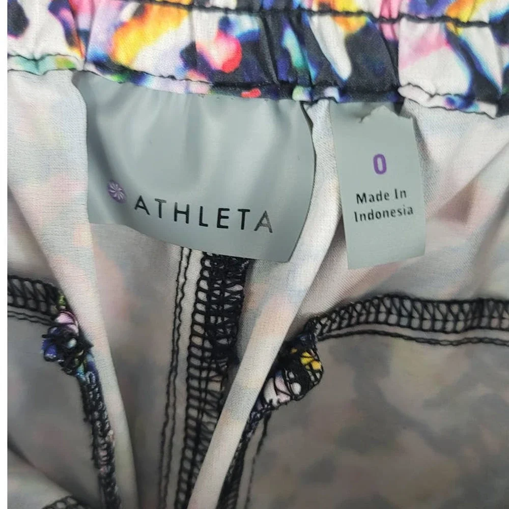 Athleta Water Color Splash Athletic Hiking Running Women's Shorts SZ 0